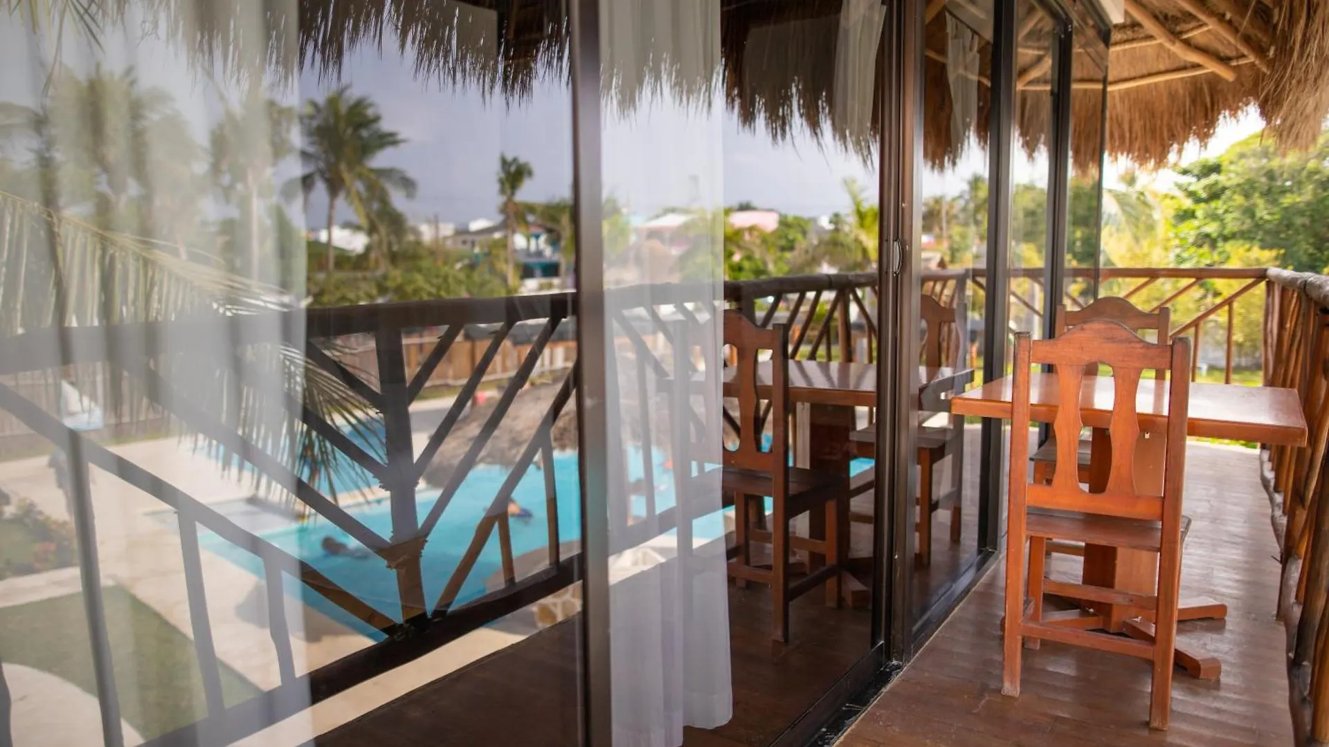 Kabanas & Beach Club Ojo De Agua Puerto Morelos 4*,  Mexico